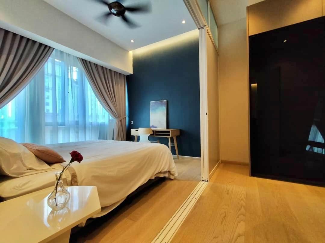 Five Star Suites Klcc 500M Lrt Full Luxury Facilities Superb Location! クアラルンプール エクステリア 写真