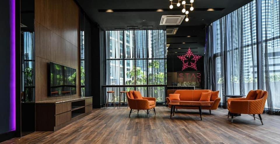 Five Star Suites Klcc 500M Lrt Full Luxury Facilities Superb Location! クアラルンプール エクステリア 写真