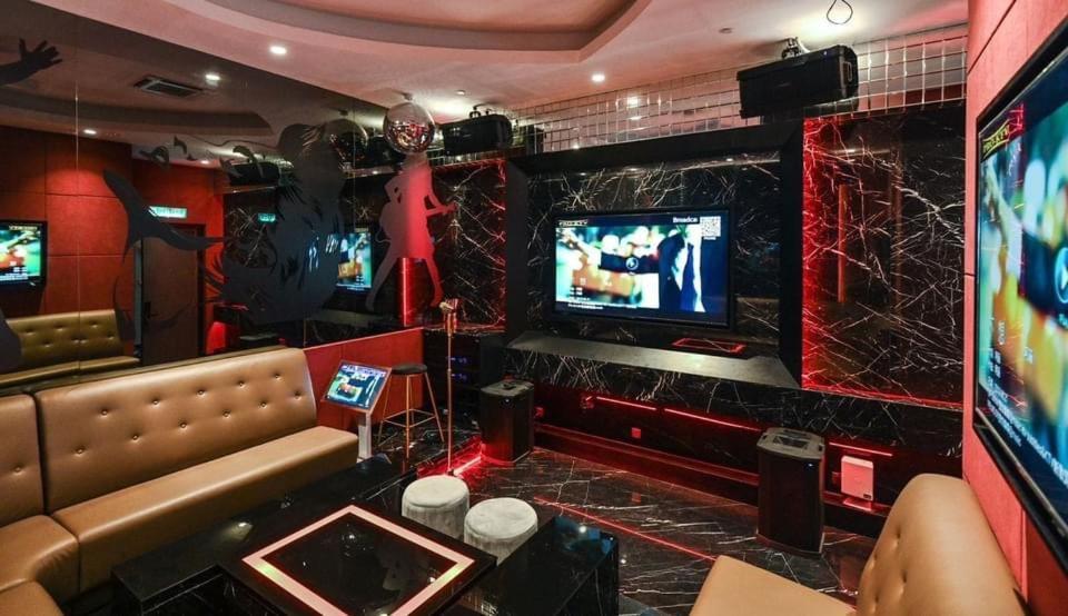 Five Star Suites Klcc 500M Lrt Full Luxury Facilities Superb Location! クアラルンプール エクステリア 写真